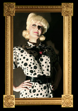 Marina Zimmermann als Mary Wenner